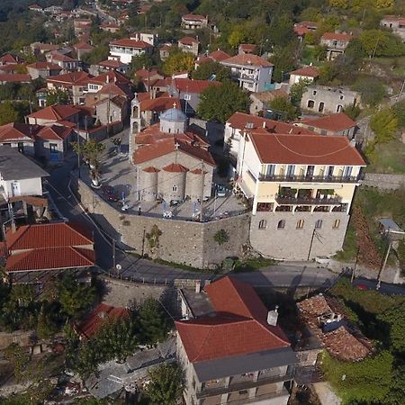 Hotel Isaraiko Spiti Agia Theodora Isaris Екстер'єр фото