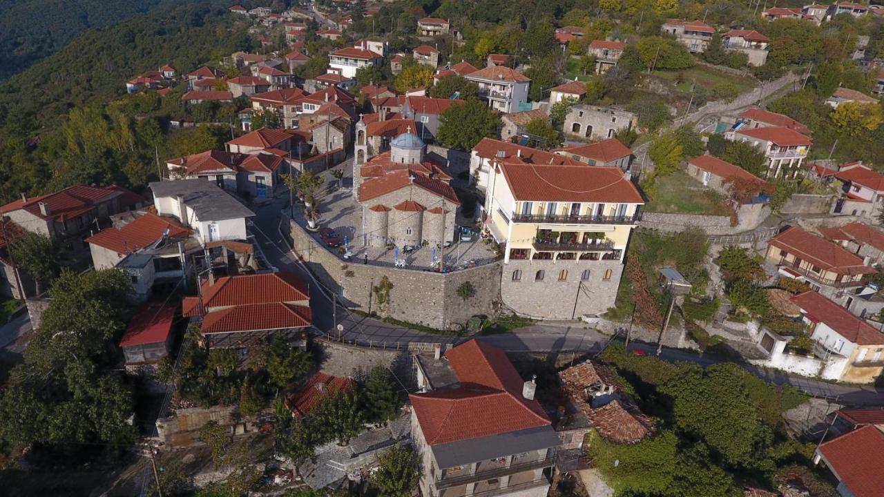 Hotel Isaraiko Spiti Agia Theodora Isaris Екстер'єр фото